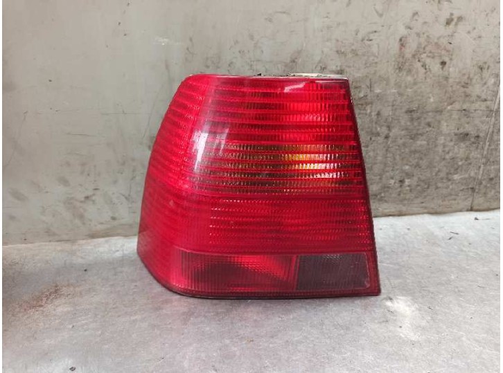 Recambio de piloto trasero izquierdo para volkswagen jetta 1.9 tdi referencia OEM IAM 1J5945111S  