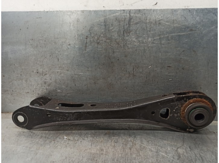 Recambio de brazo suspension superior trasero derecho para bmw x3 (f25) 2.0 referencia OEM IAM 33306786981  