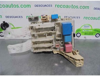 Recambio de caja reles / fusibles para toyota yaris (_p9_) 1.4 d-4d (nlp90_) referencia OEM IAM 827300D290 
