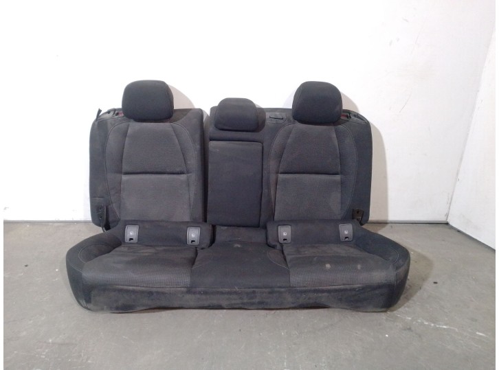 Recambio de asientos traseros para mazda cx-30 (dm) skyactiv-g m hybrid referencia OEM IAM DFR557200A27 DFR557200A27 