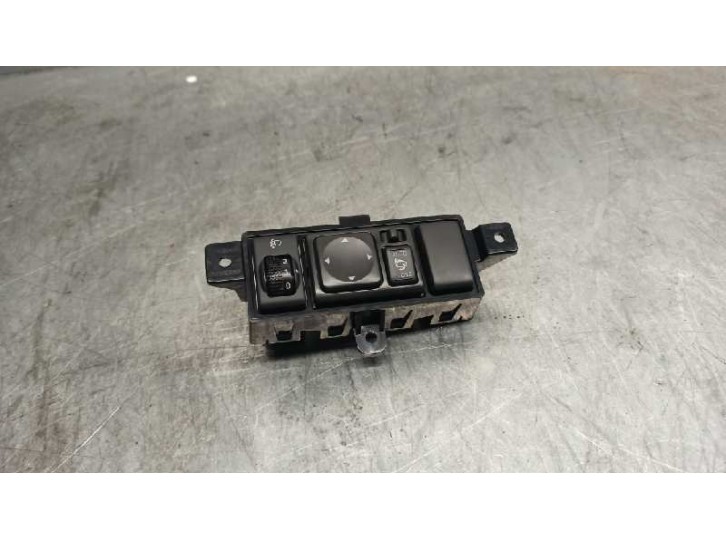 Replacement mirror control for Nissan Micra (K13) 1.2 cat OEM IAM reference 