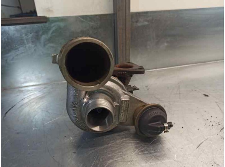 Recambio de turbocompresor para volvo v40 familiar 1.9 diesel referencia OEM IAM 7700111278 GT1544 GARRET