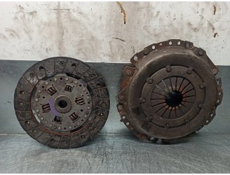 Recambio de kit embrague para volkswagen t-3 caravelle 1.6 c.c td referencia OEM IAM 35401  LUK