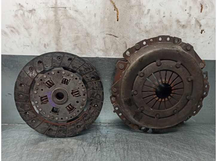 Recambio de kit embrague para volkswagen t-3 caravelle 1.6 c.c td referencia OEM IAM 35401  LUK