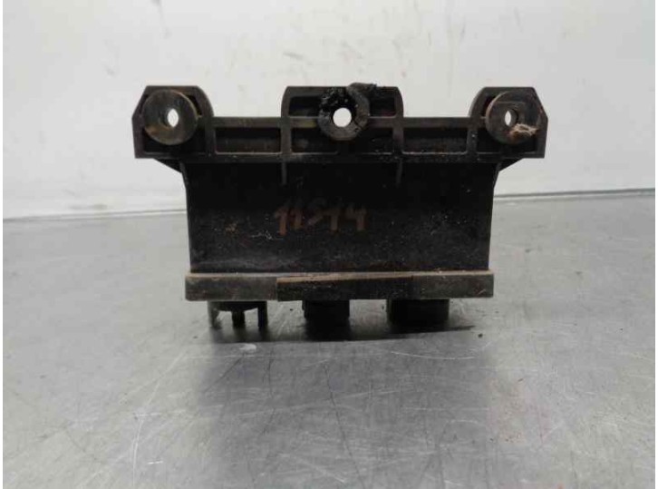 Recambio de caja precalentamiento para renault rapid / express (f40) diesel referencia OEM IAM 7700866727 