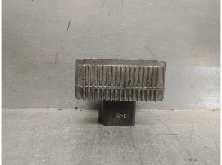 Recambio de caja precalentamiento para opel astra g berlina 1.7 16v dti cat (y 17 dt / lr6) referencia OEM IAM 09132691 51299008