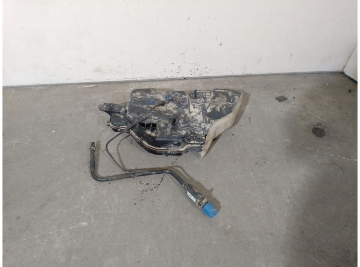 Recambio de deposito combustible para audi q3 (8ub, 8ug) 2.0 tdi referencia OEM IAM 5N0131877C 5N0131877C 0444040011 BOSCH