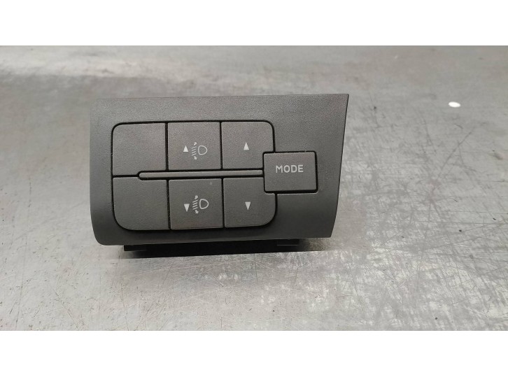 Recambio de botones salpicadero para peugeot boxer caja cerr.techo sobreelev.(bat.4035)(335/440)(2007 => 2.2 hdi cat referencia 