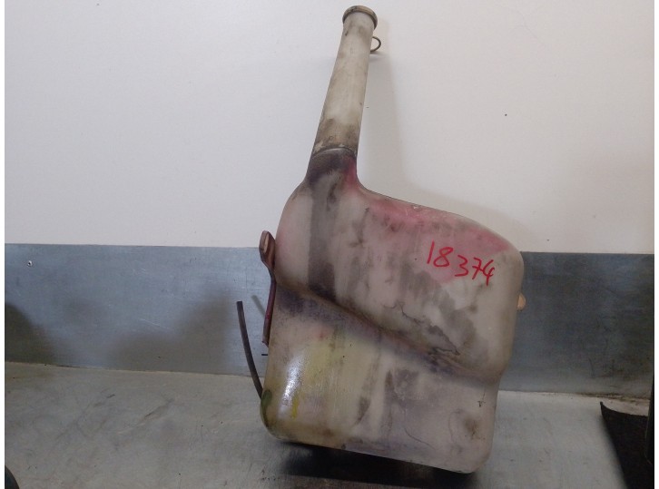 Recambio de deposito limpia para ford sierra berlina referencia OEM IAM 87BG17610AA 87BG17610AA 