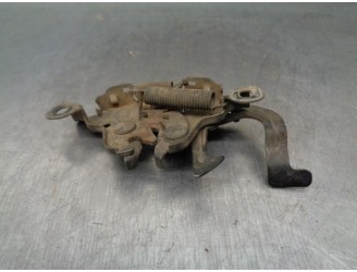 Replacement hood latch for Nissan Pick-Up (D22) 2.5 Turbodiesel OEM IAM reference 656013S110 