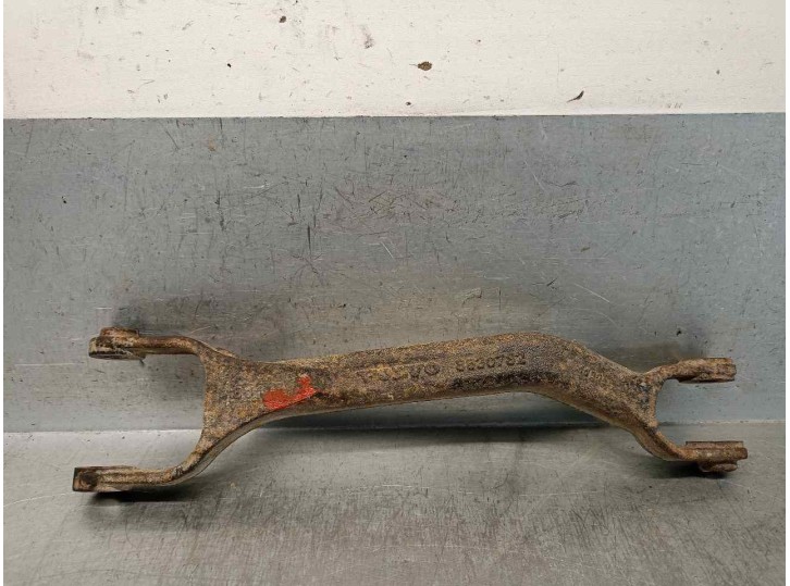 Replacement rear left lower suspension arm for Volvo XC90 2.4 Diesel CAT OEM IAM reference 8630782 