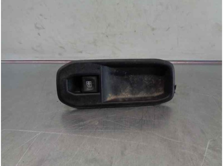 Recambio de mando elevalunas delantero derecho para dacia duster ii 1.6 sce cat referencia OEM IAM 254217475R 