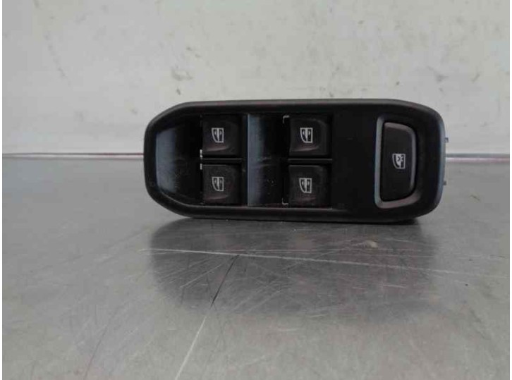 Replacement front left window switch for Dacia Duster II 1.6 SCe CAT OEM IAM reference 254113300R 254118722R 