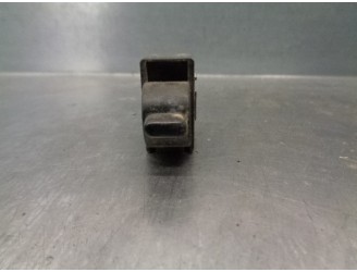 Replacement rear right window regulator switch for Nissan Pick-Up (D22) 2.5 Turbodiesel OEM IAM reference 829602S700 
