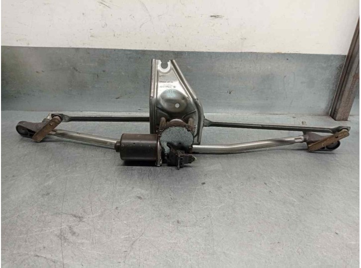 Recambio de motor limpia delantero para ford transit, caja cerr. corto 95 referencia OEM IAM YC1517504BE 