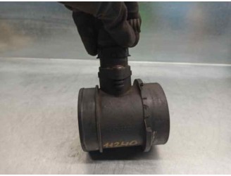 Replacement mass air flow sensor for Volvo V70 Estate 2.5 Turbodiesel OEM IAM reference 9470640 0280218045 BOSCH