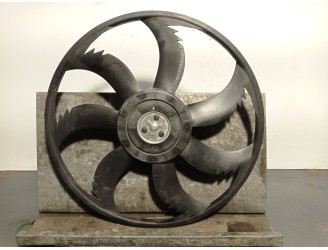 Recambio de electroventilador para toyota rav 4 v (_a5_, _h5_) 2.5 hybrid (axah52) referencia OEM IAM 1636331500 1636025020 2685