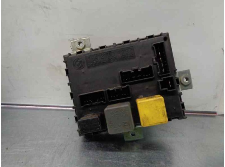 Recambio de caja reles / fusibles para lancia lancia y 1.1 cat referencia OEM IAM 46412870 