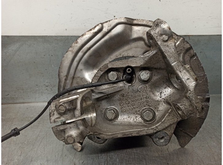 Recambio de mangueta delantera izquierda para bmw serie 1 cabrio (e88) 2.0 turbodiesel cat referencia OEM IAM 31216764443 