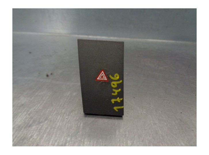 Recambio de warning para opel vectra c berlina 2.0 dti referencia OEM IAM 13138255 
