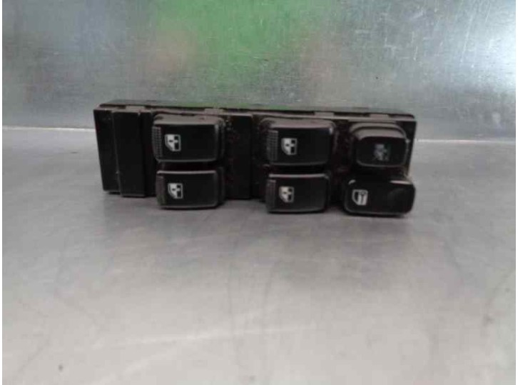 Recambio de mando elevalunas delantero izquierdo para kia cerato 2.0 turbodiesel cat referencia OEM IAM 621W05560 