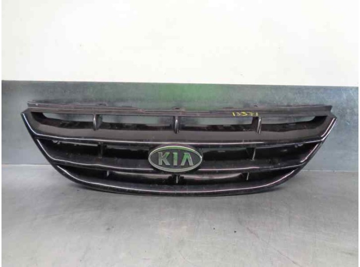 Recambio de rejilla delantera para kia cerato 2.0 turbodiesel cat referencia OEM IAM 863502F250 
