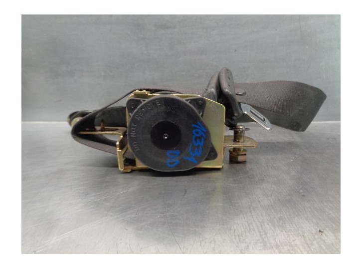 Replacement front right seat belt for Honda Accord sedan (CC/CE) 1.8 cat OEM IAM reference 81450SN7E05ZA 4 P