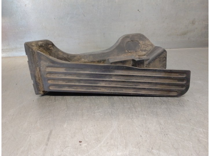 Recambio de potenciometro pedal para seat altea (5p1) 2.0 tdi referencia OEM IAM 1K1721503M 6PV00889000 HELLA