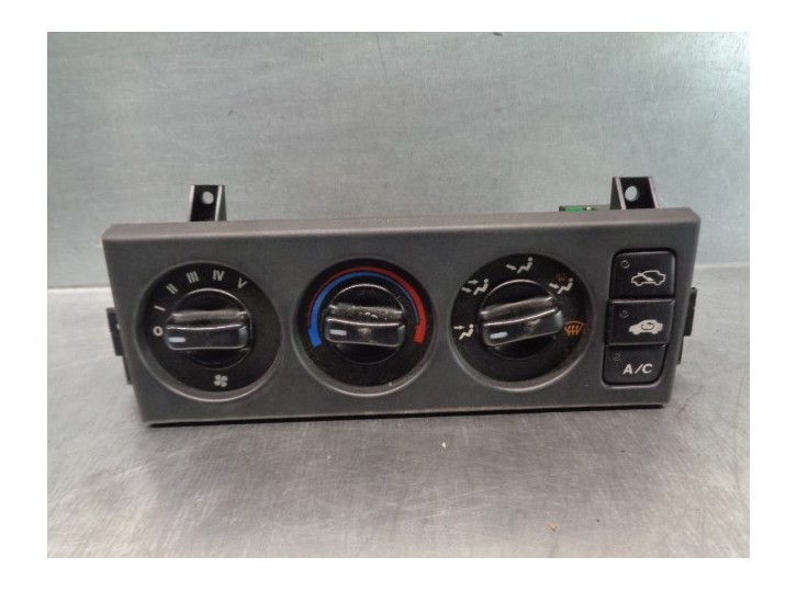 Replacement heating / air conditioning control for Honda Accord saloon (CC/CE) 1.8 CAT OEM IAM reference 79600SN7 