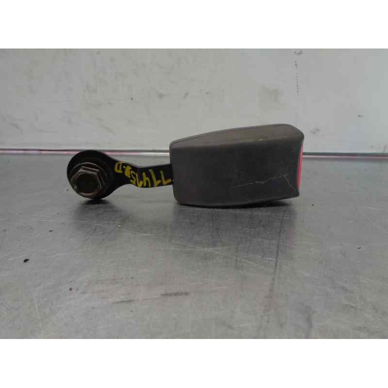 Recambio de enganche cinturon para mazda premacy (cp) 2.0 turbodiesel cat referencia OEM IAM CB015768069  