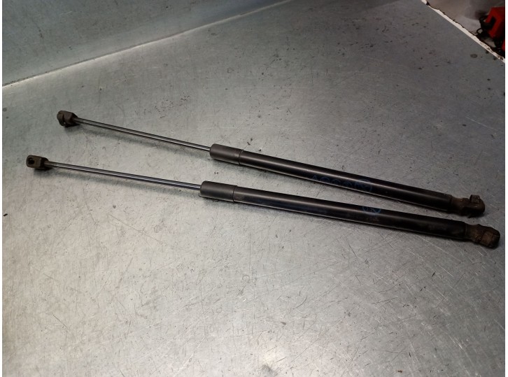 Replacement trunk / tailgate struts for Ford Fiesta VII (HJ, HF) 1.1 Ti-VCT OEM IAM reference H1BBA406A10AE 2235239 