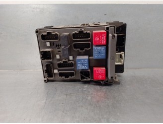 Recambio de caja reles / fusibles para renault laguna ii (bg0) 1.9 dci diesel referencia OEM IAM 8200190284  