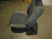 Recambio de asiento delantero derecho para ssangyong musso 2.9 d referencia OEM IAM 7400105030AV 7400105030AV 