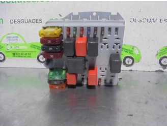 Recambio de caja reles / fusibles para fiat punto berlina (188) 1.2 cat referencia OEM IAM 46763648 