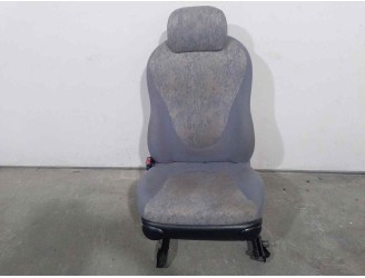 Recambio de asiento delantero izquierdo para ford fiesta berlina 1.3 cat referencia OEM IAM A632A22 TELA Y CUERO GRIS 5 PUERTAS