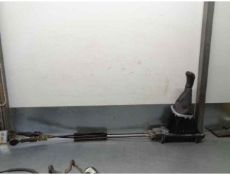 Recambio de palanca cambio para renault clio iii 1.6 16v referencia OEM IAM 8200784983  