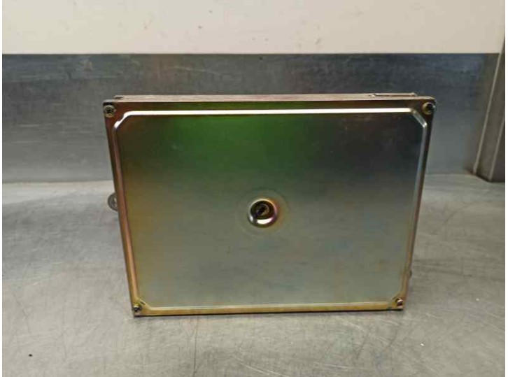 Recambio de centralita motor uce para mg serie 600 (rh) 618 i referencia OEM IAM 37820P5R 2631707513 