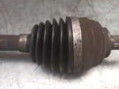 Recambio de transmision delantera derecha para renault clio iii 1.6 16v referencia OEM IAM 8200618111  