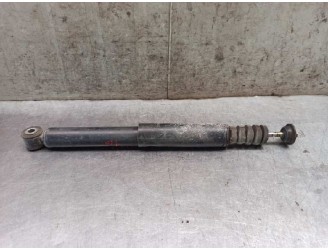 Recambio de amortiguador trasero derecho para renault modus 1.5 dci diesel referencia OEM IAM 8200382033B  
