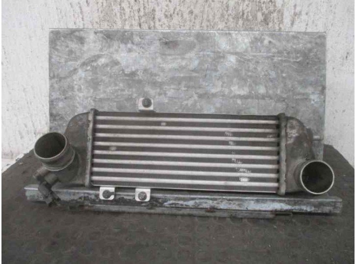 Recambio de intercooler para kia cee´d 2.0 crdi referencia OEM IAM 2827027060 6072623 MODINE