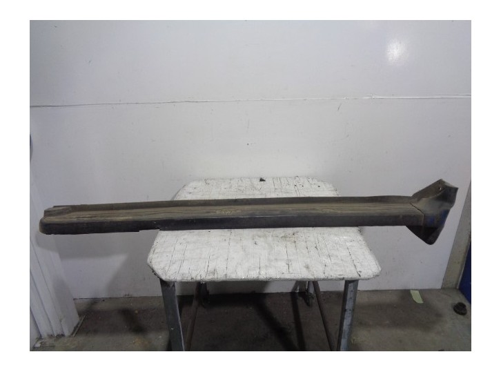 Recambio de faldon lateral para land rover discovery (lt) 2.5 turbodiesel referencia OEM IAM STC50227 DERECHO 