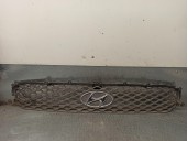 Replacement front grille for Hyundai Santa Fe (SM) 2.4 CAT OEM IAM reference 8635226900 