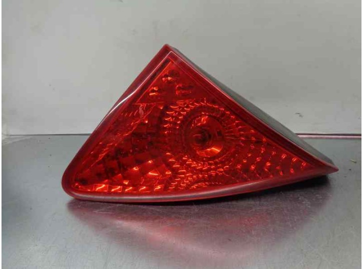 Recambio de piloto trasero izquierdo para peugeot 3008 premium referencia OEM IAM 9683461080 DE PORTON - 5 PUERTAS