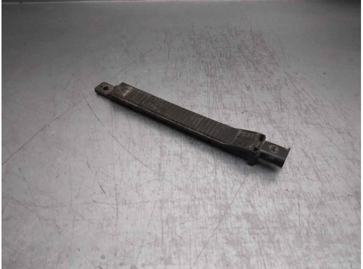 Recambio de antena para volkswagen touareg (7la) 5.0 v10 tdi cat (ayh) referencia OEM IAM 4D0907277 DEL IZQ 