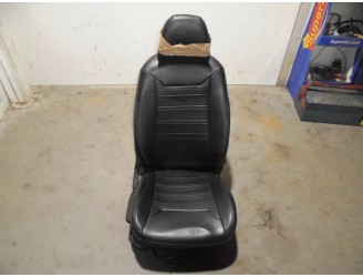 Recambio de asiento delantero derecho para hyundai i40 1.7 crdi cat referencia OEM IAM FUNDA PIEL NEGRA 4 PUERTAS