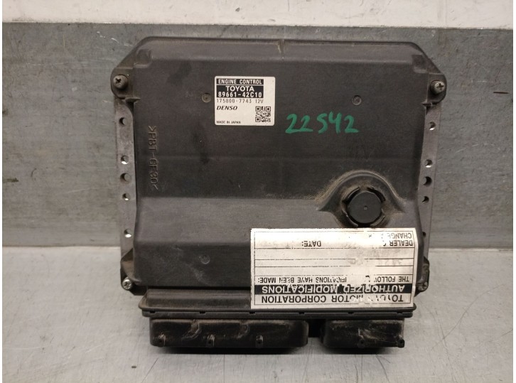 Recambio de centralita motor uce para toyota rav 4 iii (_a3_) 2.2 d 4wd (ala30_) referencia OEM IAM 8966142C10 1758007743 DENSO