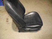 Recambio de asiento delantero derecho para hyundai i40 1.7 crdi cat referencia OEM IAM FUNDA PIEL NEGRA 4 PUERTAS