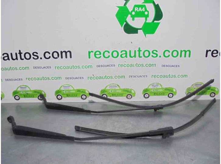 Recambio de brazo limpia delantero derecho para peugeot 407 st sport referencia OEM IAM   
