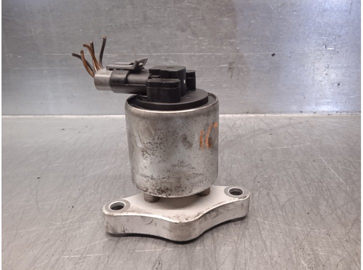 Recambio de valvula egr para opel astra g berlina 1.8 16v cat referencia OEM IAM 724809100  PIERBURG