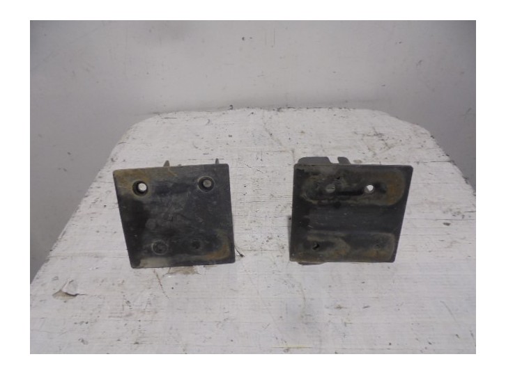 Replacement front bumper reinforcement for SsangYong Musso 2.9 D OEM IAM reference CESTA 14B